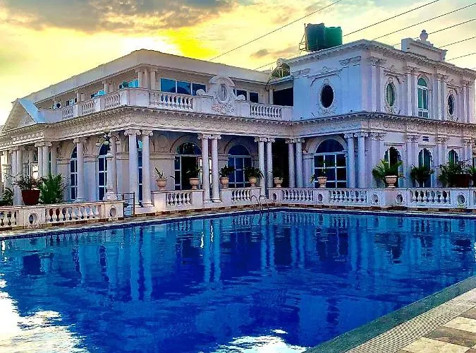Dream Palace Hotel 3*