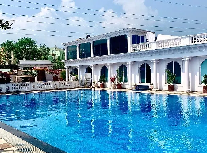 Dream Palace Hotel