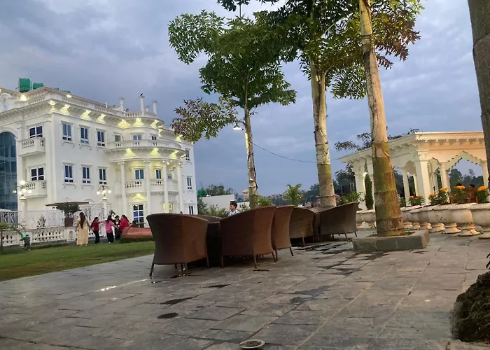 Dream Palace 3*